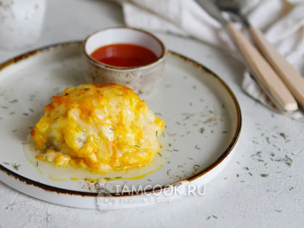 Фото блюда: Рыба под сырной шапкой в духовке