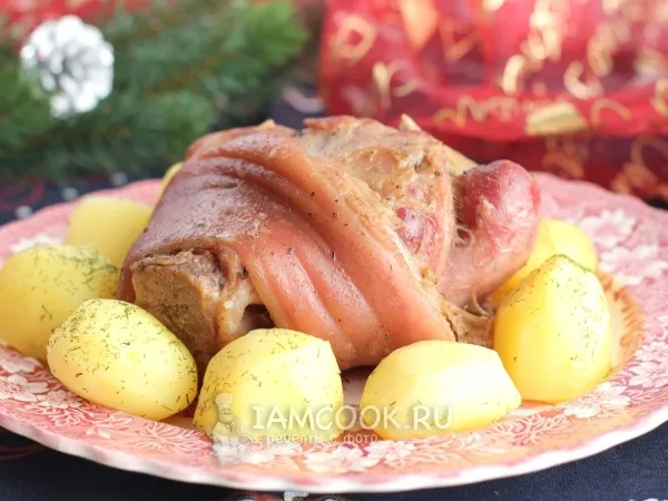 Фото блюда: Свиная рулька, запеченная в духовке