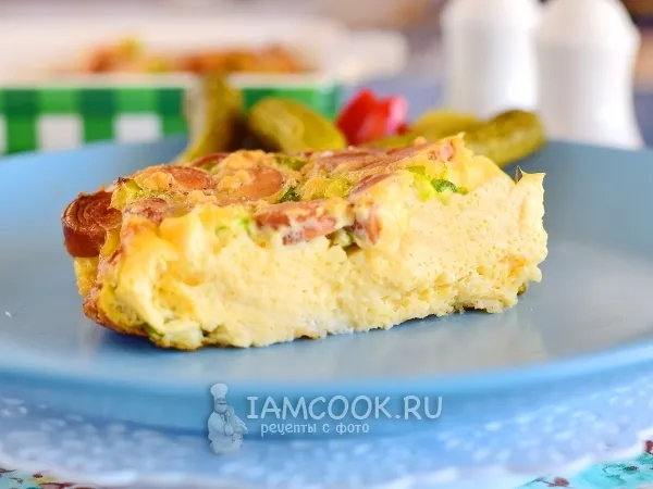Фото готового блюда: Омлет с колбасой в духовке