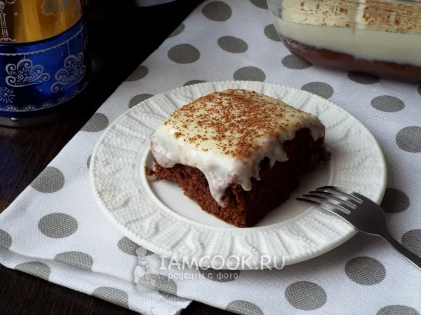 Фото блюда: Мокрый шоколадный кекс по-турецки (с заварным кремом)