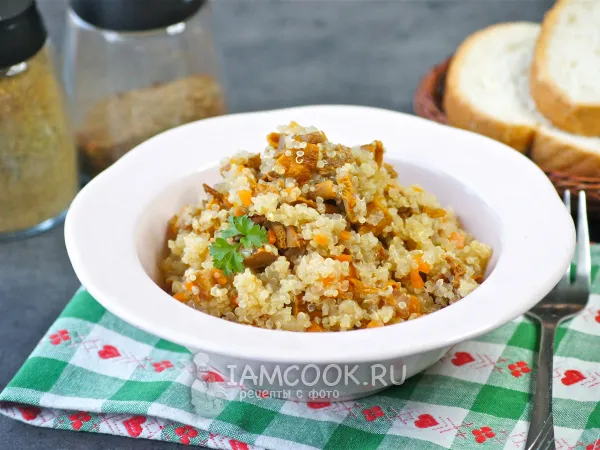 Фото готового блюда: Киноа с грибами