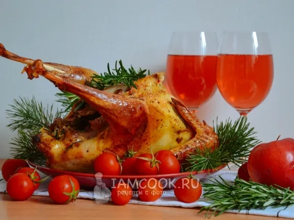 Фото блюда: Индейка, запеченная в духовке целиком