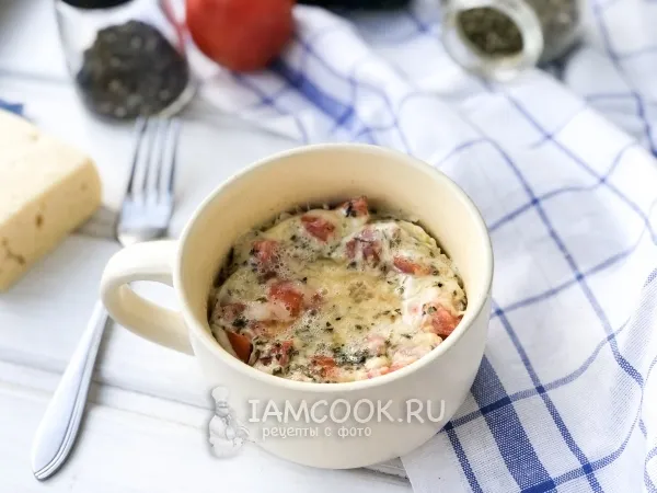 Фото блюда: Яичница с хлебом и сосиской в микроволновке