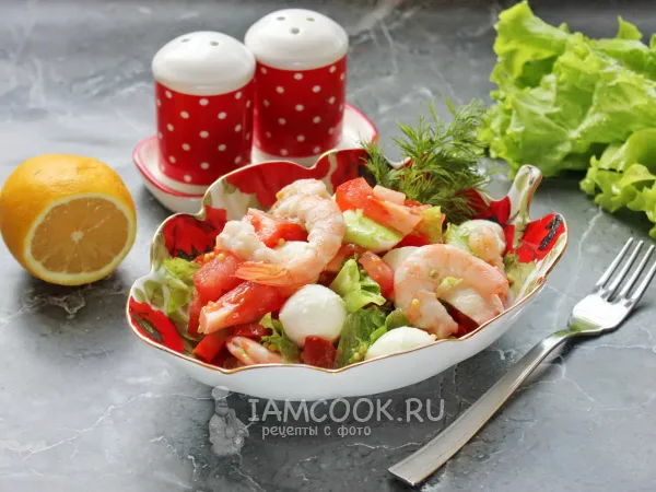 Фото готового блюда: Салат «Афина» с креветками