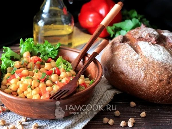 Фото готового блюда: Салат из нута с кинзой и лимонным соком