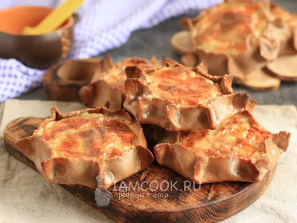 Фото готового блюда: Вологодские рогульки из ржаной муки с картофелем