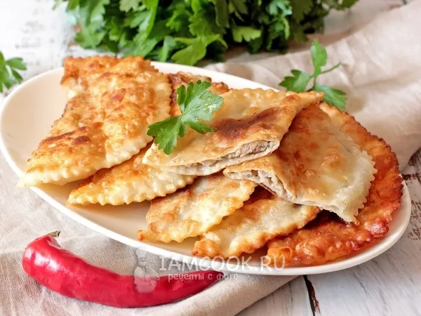 Фото блюда: Чебуреки с бараниной на заварном тесте