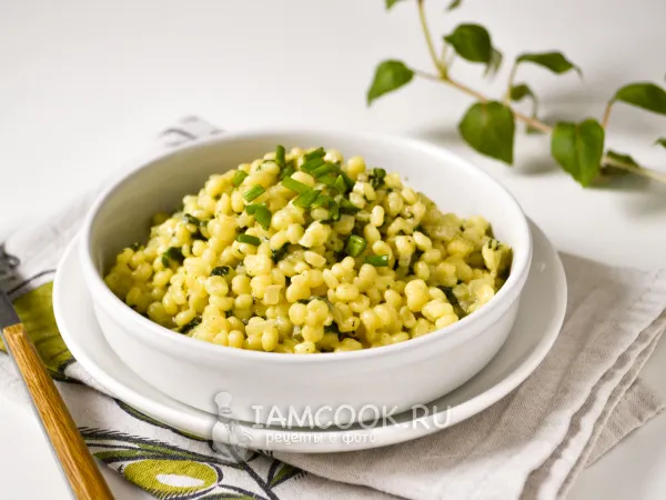 Фото блюда: Птитим со шпинатом и сливками