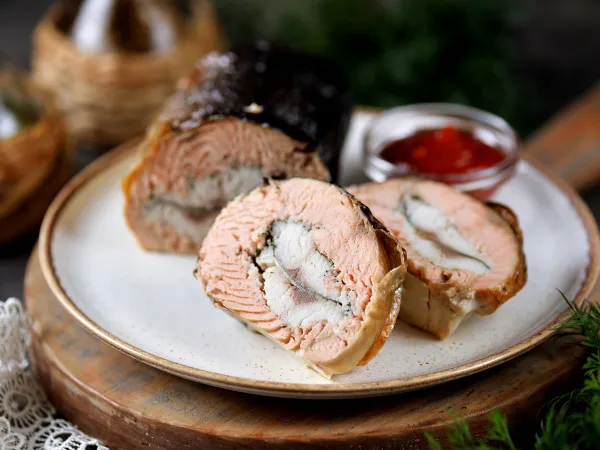 Фото готового блюда: Рулет из горбуши и скумбрии