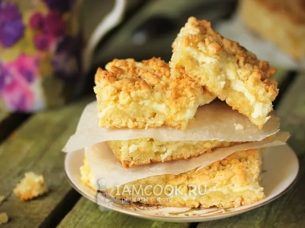 Фото готового блюда: Тёртый пирог с творогом