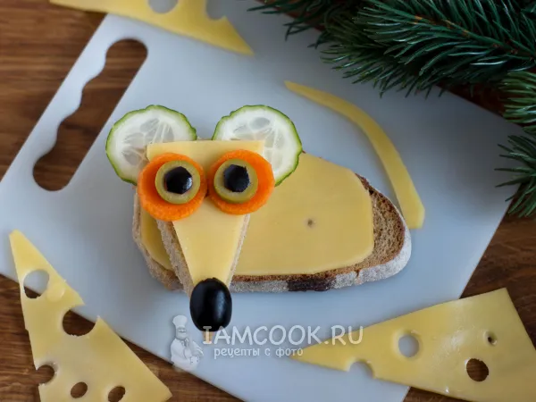 Фото готового блюда: Бутерброд «Мышь»