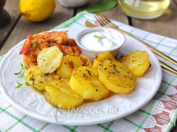 Фото готового блюда: Картошка в мультипекаре