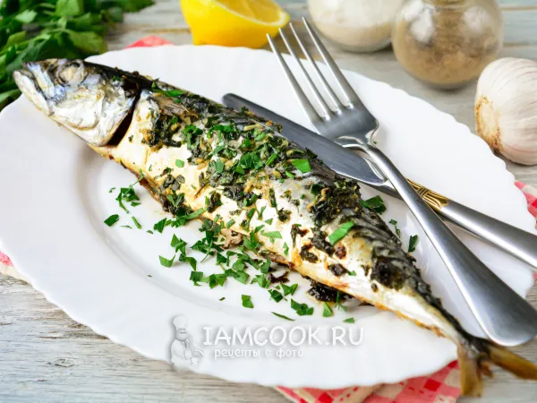 Фото блюда: Скумбрия с чесноком в духовке