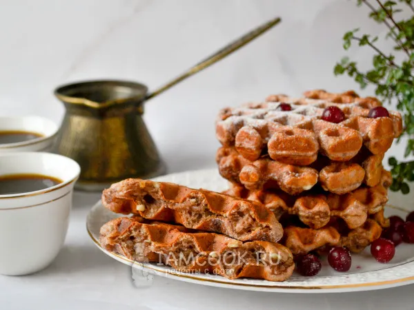 Фото готового блюда: Творожно-шоколадные вафли в вафельнице