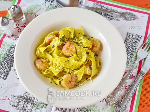 Фото блюда: Фетучини с песто и креветками