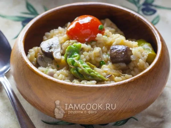 Фото блюда: Постное ризотто со спаржей и шампиньонами
