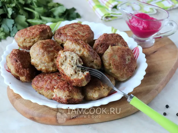 Фото готового блюда: Котлеты из голени индейки