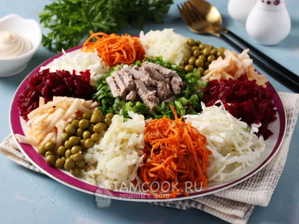 Фото готового блюда: Салат Ералаш с корейской морковью