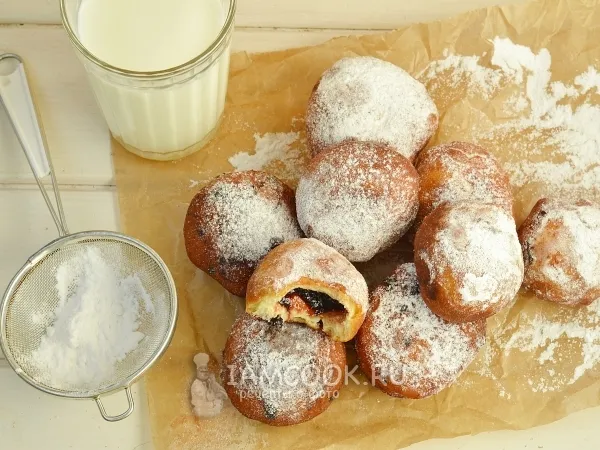 Фото готового блюда: Пончики с начинкой