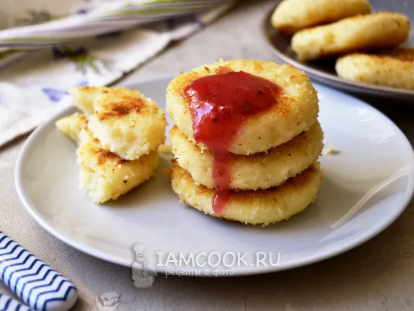 Фото готового блюда: Манники из манной каши на сковороде