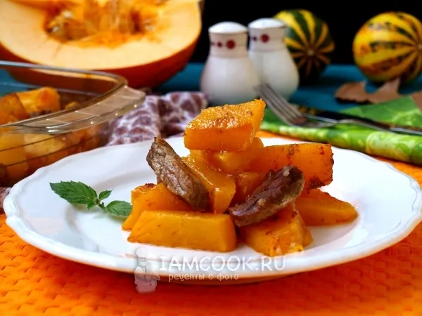 Фото блюда: Тыква с мясом в духовке