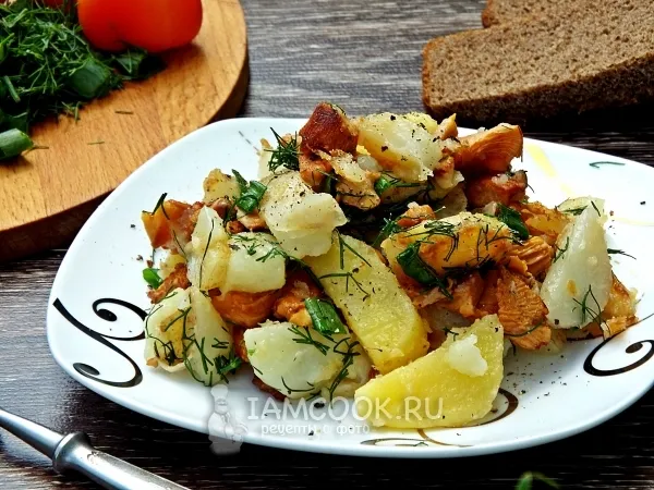 Фото блюда: Жареная картошка с замороженными грибами