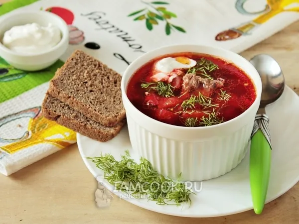 Фото готового блюда: Классический горячий свекольник с мясом