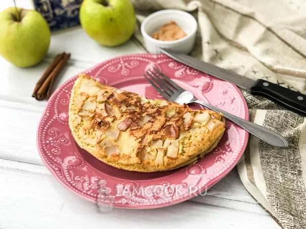 Фото готового блюда: Овсяноблин с яблоком