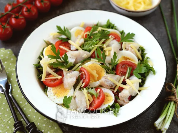 Фото готового блюда: Салат из морского окуня (отварного)