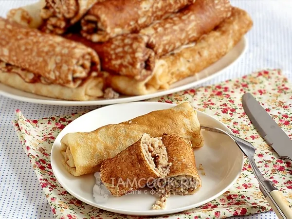 Фото готового блюда: Блинчики с курицей и говядиной