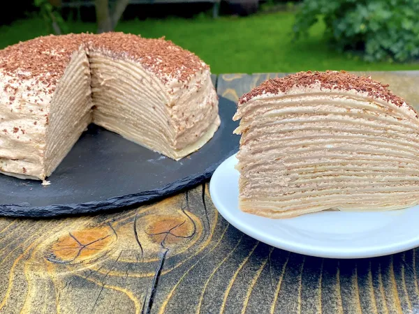 Фото блюда: Блинный торт с шоколадным кремом