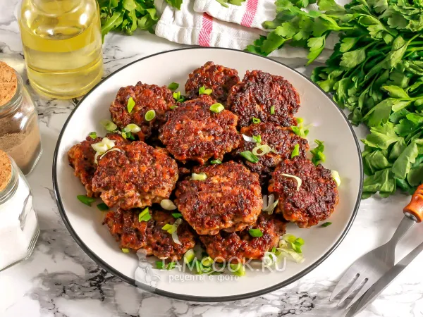 Фото готового блюда: Котлеты из свиного сердца