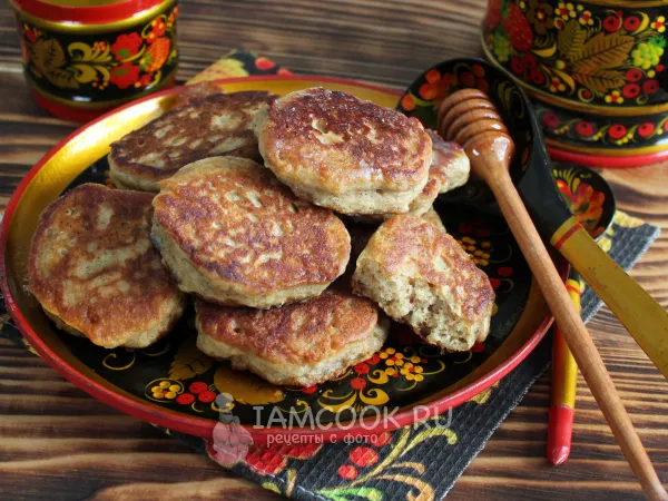 Фото готового блюда: Оладьи на кефире пряничные (без яиц)