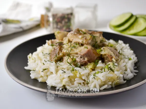 Фото блюда: Говядина с белыми грибами в сметанном соусе