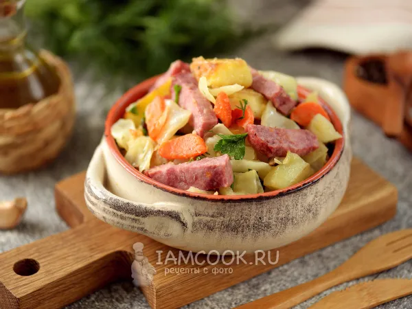 Фото готового блюда: Жареная картошка с капустой и ветчиной