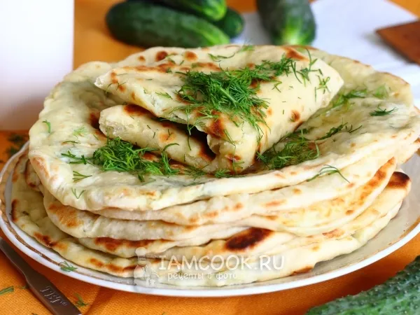 Фото готового блюда: Лепёшки на кефире с начинкой