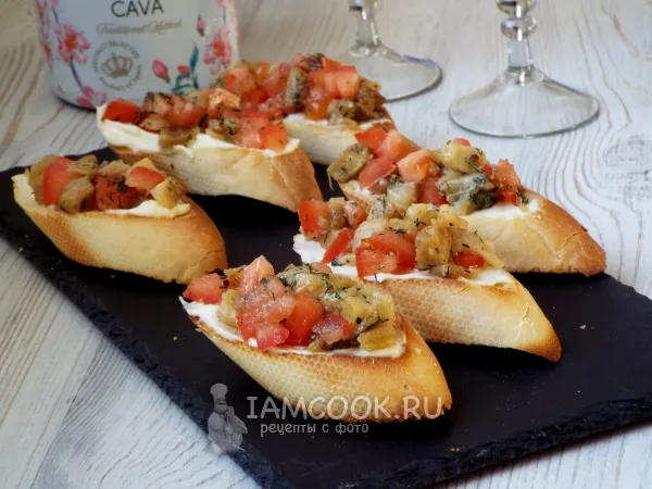 Фото блюда: Брускетта с баклажанами и помидорами