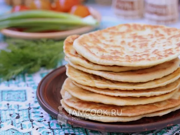 Фото готового блюда: Лепёшки на кислом молоке на сковороде