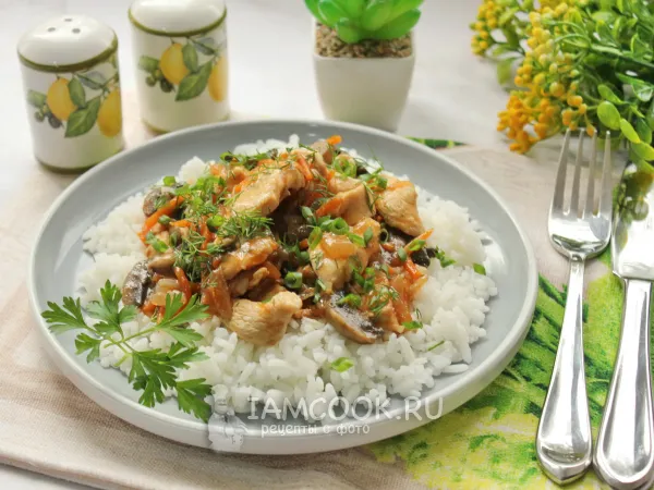 Фото блюда: Курица в кисло-сладком соусе с рисом