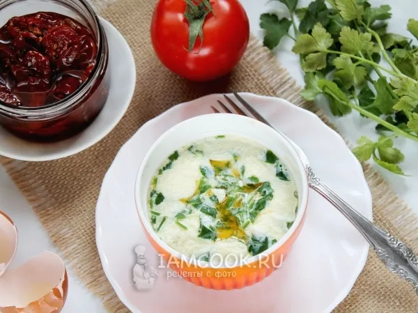 Фото готового блюда: Омлет с вялеными помидорами и зеленью в пароварке