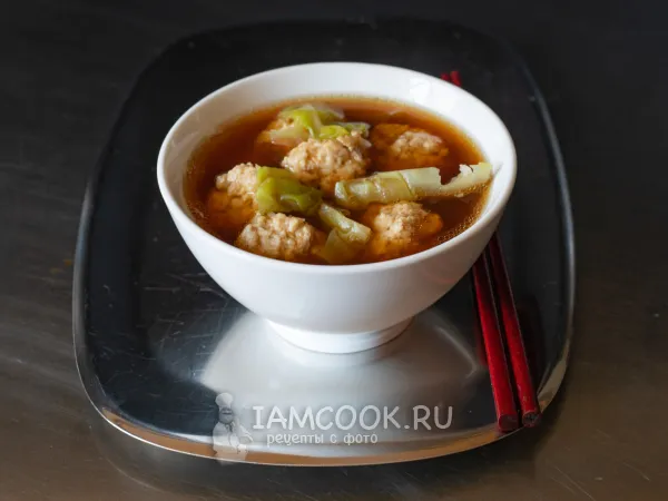 Фото готового блюда: Мисо суп с фаршем (мясными клецками)