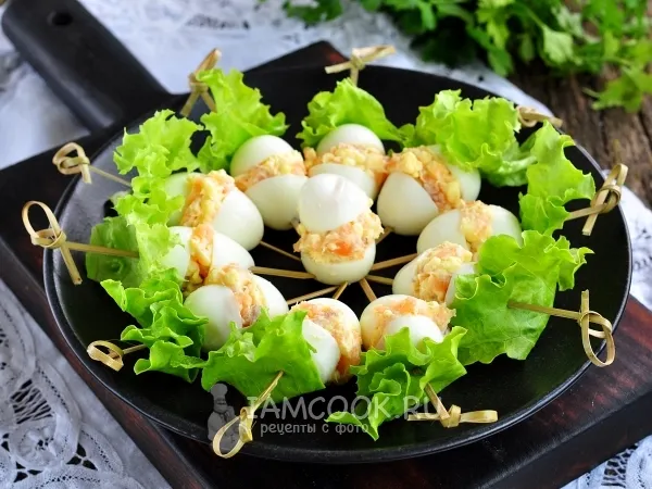 Фото блюда: Фаршированные перепелиные яйца