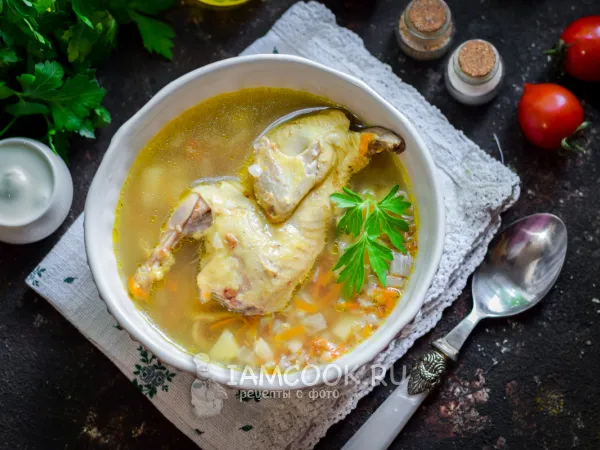 Фото готового блюда: Гречневый суп на перепелке