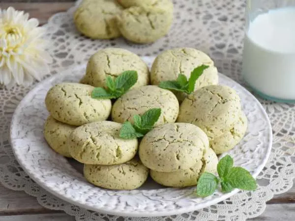 Фото готового блюда: Мятное печенье из свежей мяты