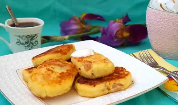 Фото блюда: Сырники с манкой и изюмом