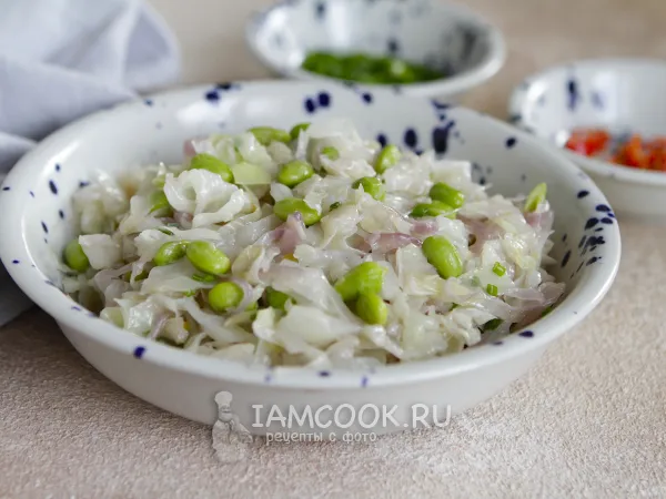 Фото блюда: Тушеная капуста с бобами эдамаме