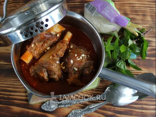 Фото блюда: Баранина, тушенная в пряном томатном соусе