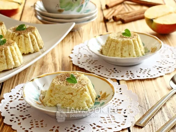 Фото блюда: Творожная запеканка с яблоком в микроволновке