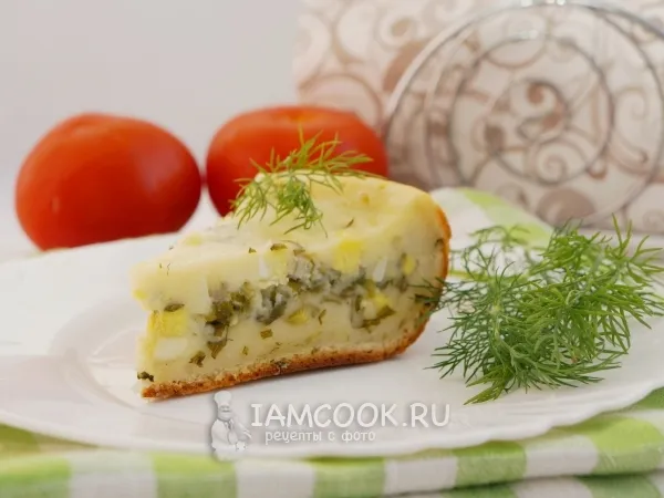 Фото готового блюда: Луковый пирог на сметанном тесте в мультиварке