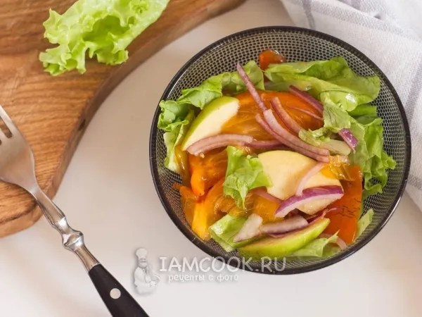 Фото готового блюда: Салат из хурмы с яблоками